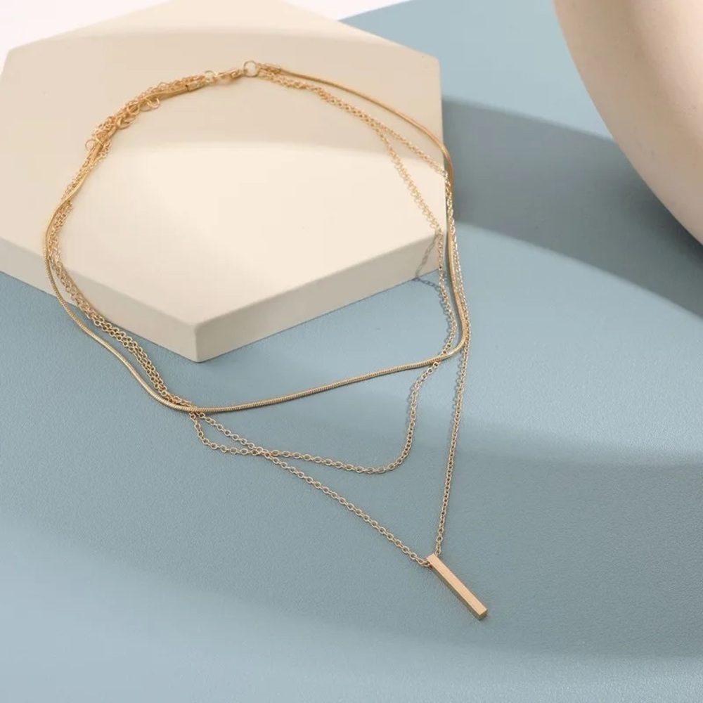 🍓Gold Layered Bar Necklace